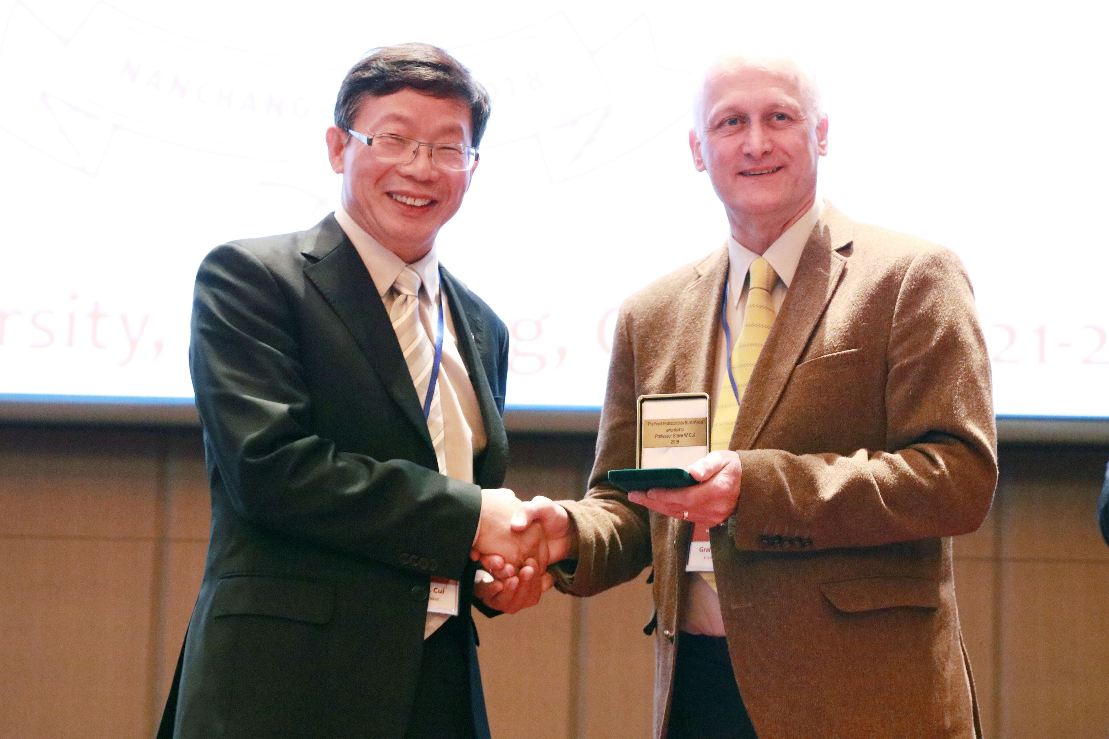 Professor Steve W.  CUI- Trust medal winner 2018